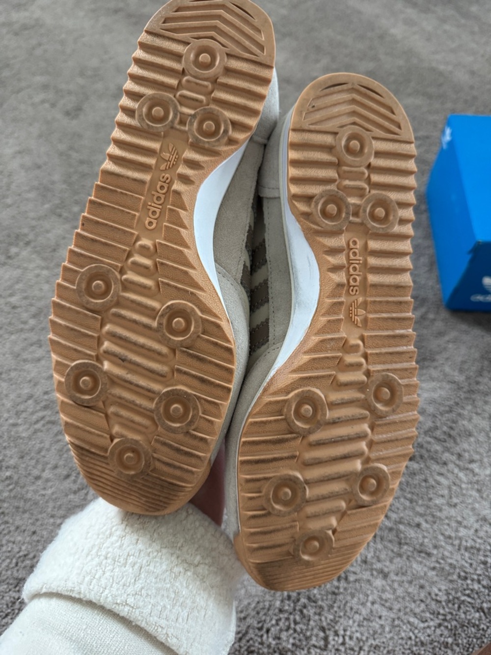 Adidas Sneaker - Picture 3 of 7